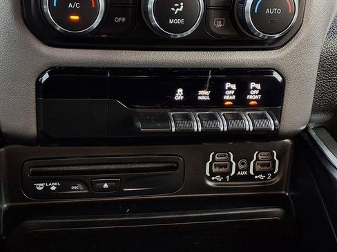 Used 2019 RAM 1500 Big Horn image 18