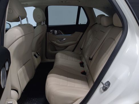 Used 2019 Mercedes-Benz GLC 300 4MATIC w/ Driver Assistance Package image 18