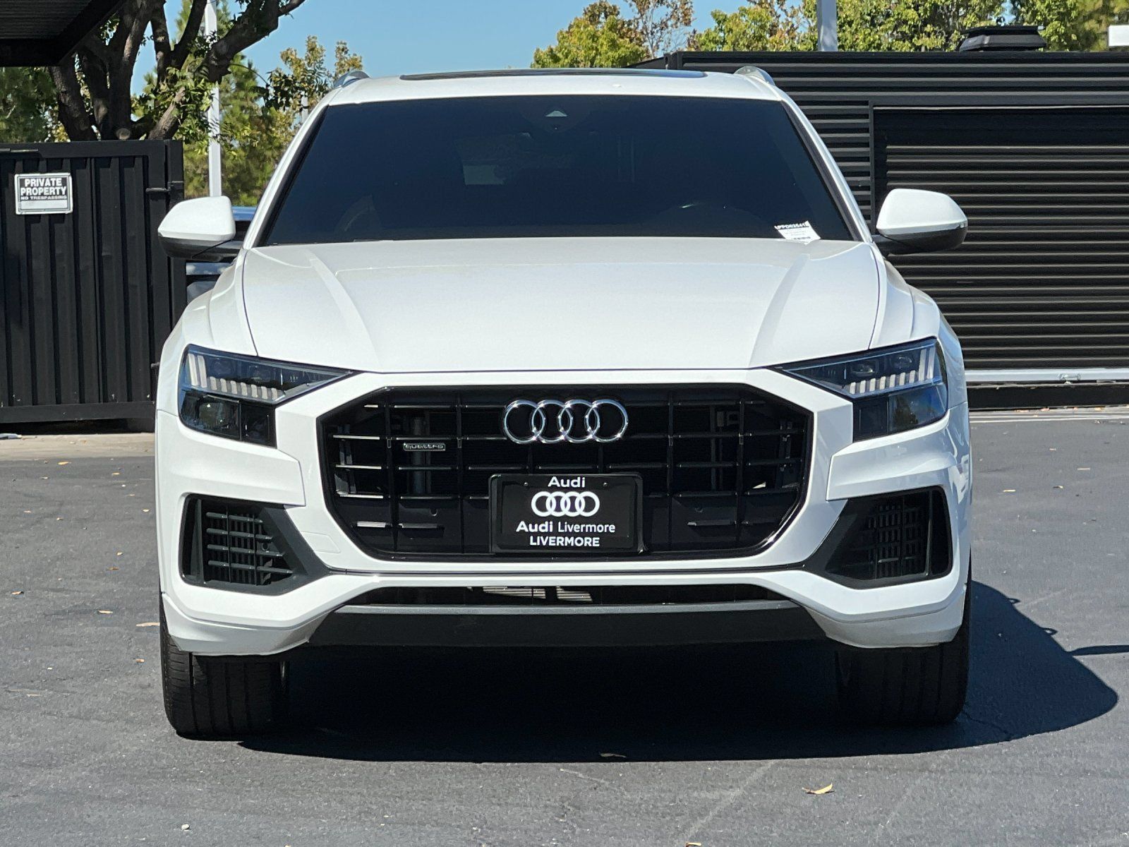 Used 2023 Audi Q8 Premium AWD/4WD image 9