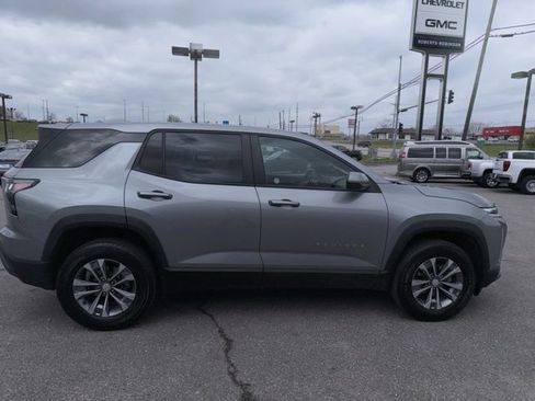 Used 2025 Chevrolet Equinox LT image 9