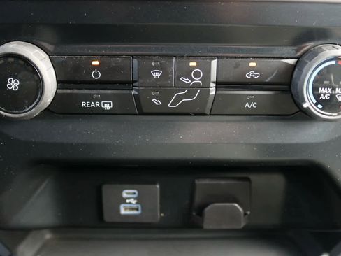 Used 2023 Ford F150 XLT image 19