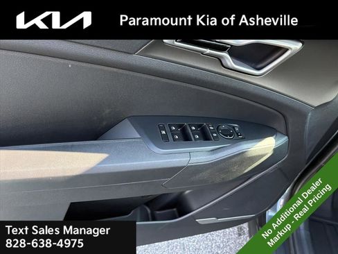 New 2026 Kia Sportage S image 24