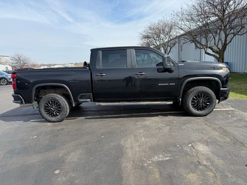 Used 2023 Chevrolet Silverado 2500 W/T image 5