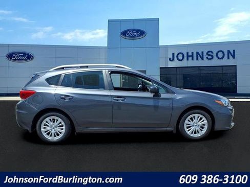 Used 2018 Subaru Impreza 2.0i Premium AWD/4WD image 2