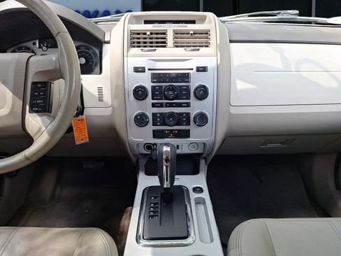 Used 2009 Mercury Mariner Premier FWD image 18