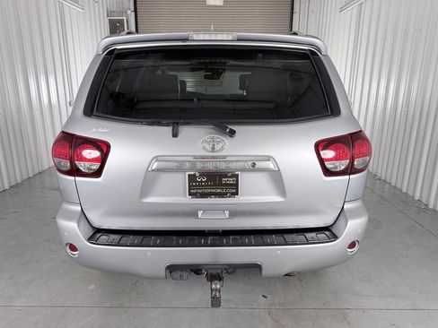 Used 2018 Toyota Sequoia Platinum AWD/4WD image 6
