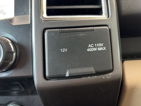 Used 2016 Ford F150 XLT w/ Equipment Group 302A Luxury AWD/4WD image 23