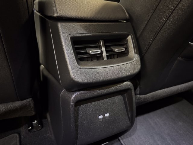 Used 2024 Chevrolet Equinox EV LT FWD image 22