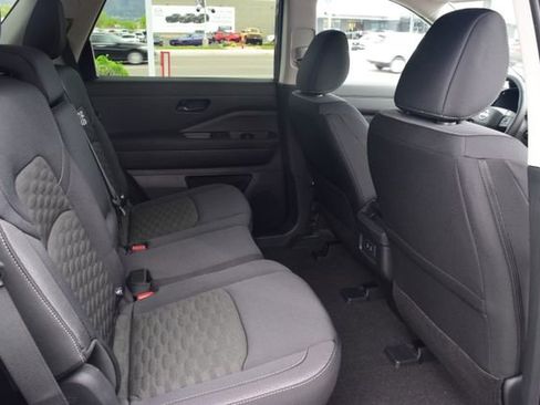 New 2026 Nissan Pathfinder SV AWD/4WD image 12