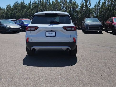 Used 2025 Ford Escape Active AWD/4WD image 3