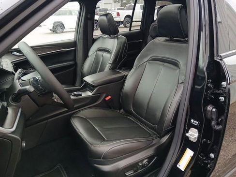 New 2026 Jeep Grand Cherokee Limited image 33