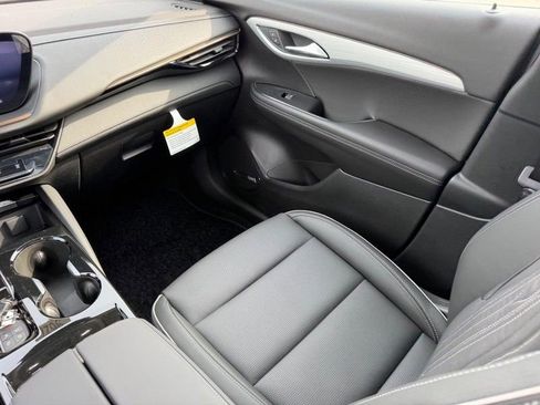 New 2026 Buick Envision Avenir image 17