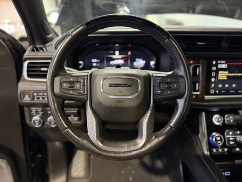 Used 2023 GMC Yukon Denali Ultimate AWD/4WD image 14