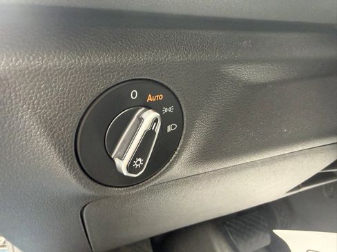 Used 2025 Volkswagen Jetta S image 25