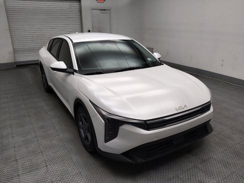 Used 2025 Kia K4 FWD image 13