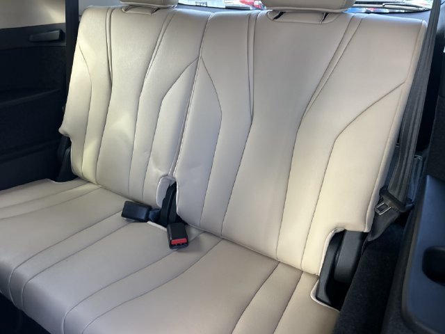 Certified 2025 Acura MDX FWD image 37