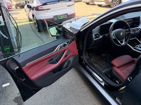 Used 2023 BMW i4 eDrive40 image 9