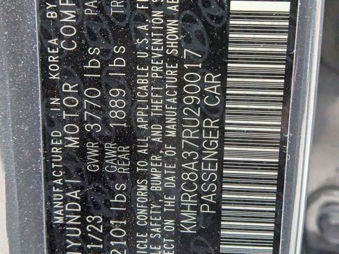 Used 2024 Hyundai Venue Limited image 22