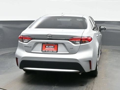 Used 2021 Toyota Corolla LE image 5