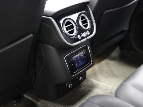 Used 2018 Bentley Bentayga Onyx Edition AWD/4WD image 67
