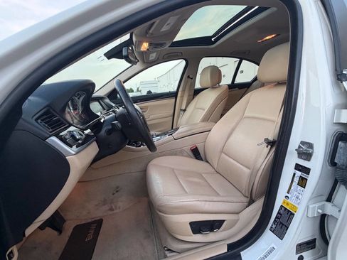 Used 2012 BMW 528i xDrive Sedan AWD/4WD image 10