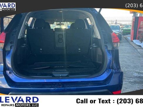 Used 2017 Nissan Rogue SV w/ SV Premium Package image 9