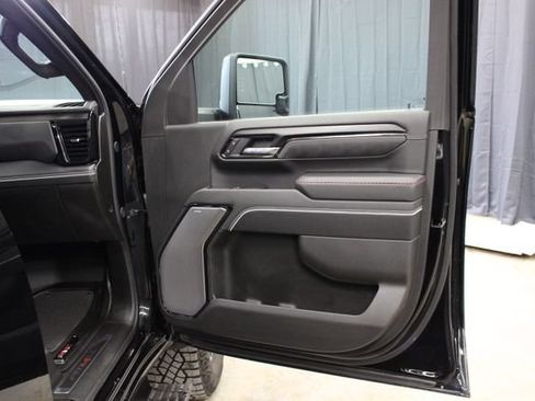 Used 2025 GMC Sierra 2500 AT4X AWD/4WD image 66
