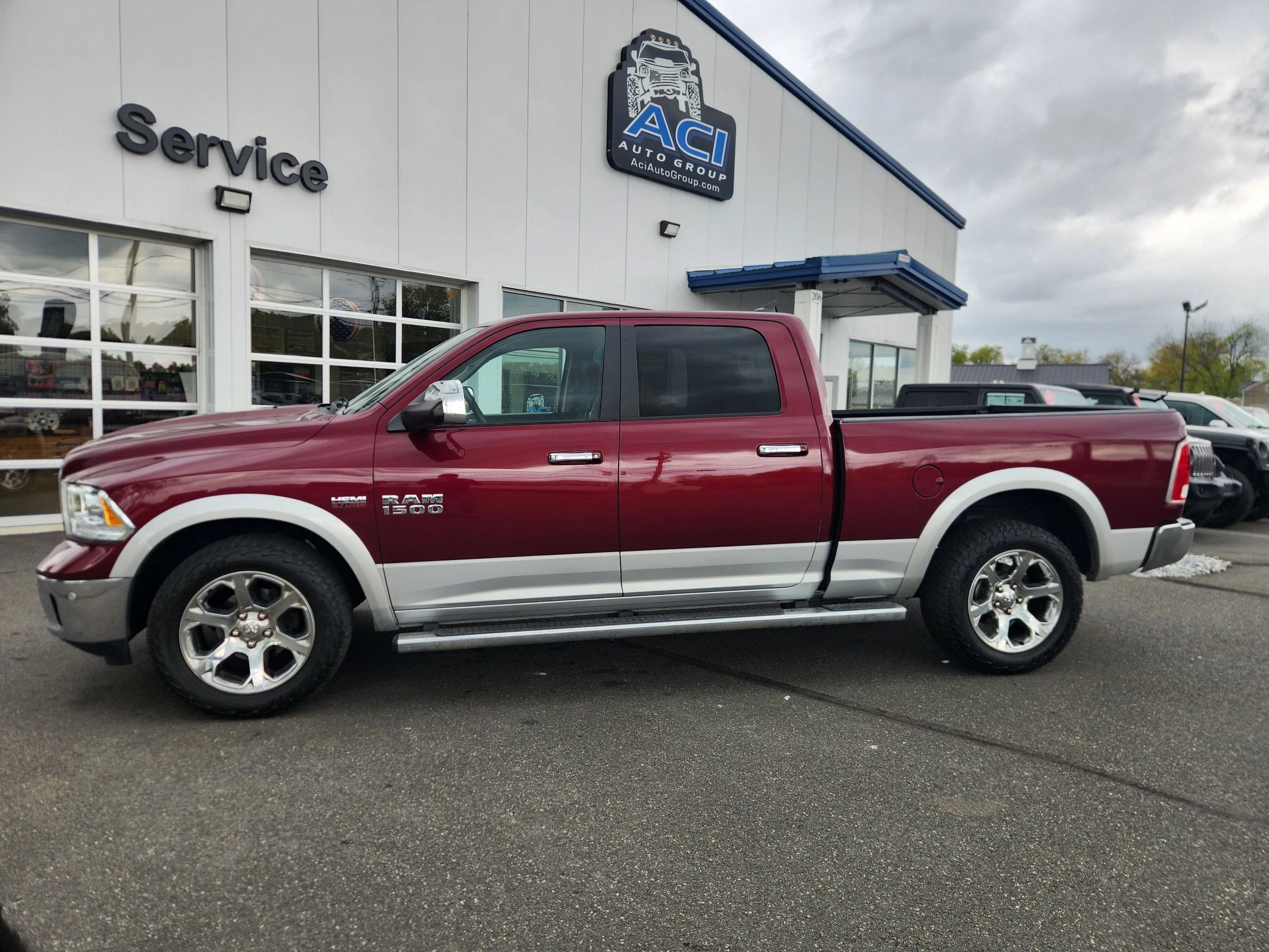 Used 2017 RAM 1500 Laramie w/ Convenience Group AWD/4WD image 14