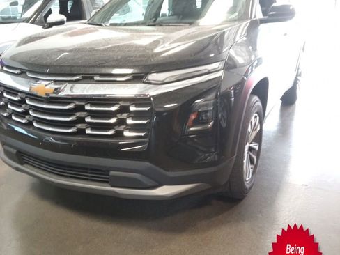 Used 2026 Chevrolet Equinox LT FWD image 1
