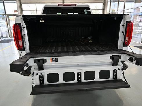New 2026 GMC Sierra 1500 SLT w/ SLT Premium Plus Package image 9