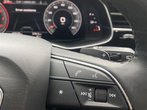 Used 2022 Audi Q7 3.0T Premium image 16