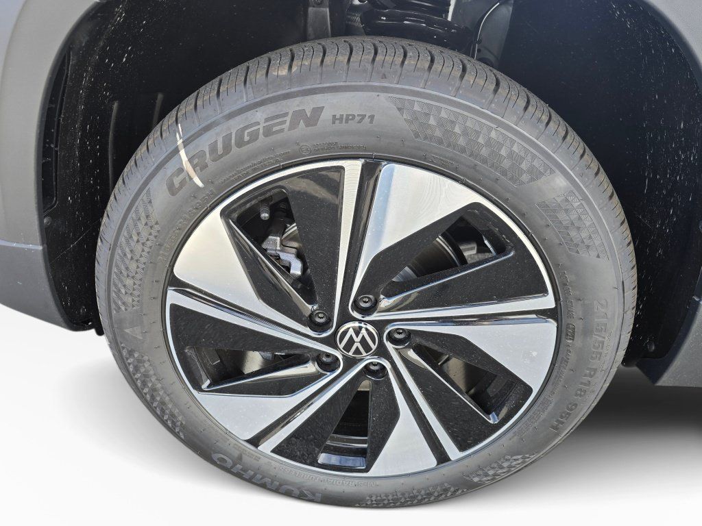 New 2026 Volkswagen Taos SE AWD/4WD image 11