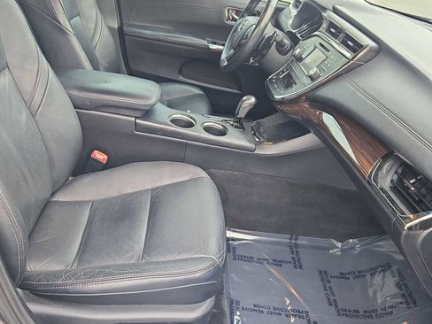 Used 2014 Toyota Avalon XLE Touring image 21