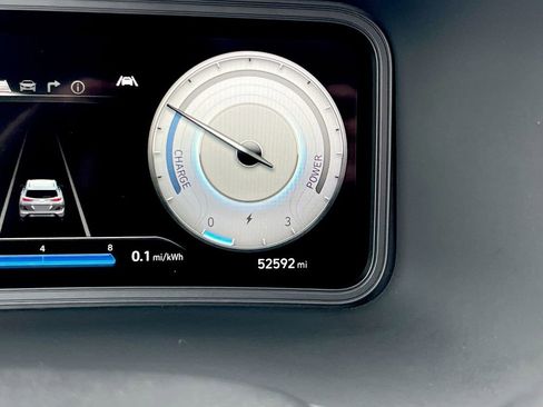 Used 2022 Hyundai Kona Limited w/ Cargo Package image 12