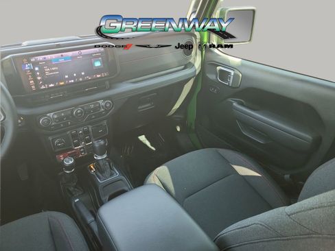 Used 2025 Jeep Wrangler Rubicon w/ XTREMEE 35" Tire Package image 22