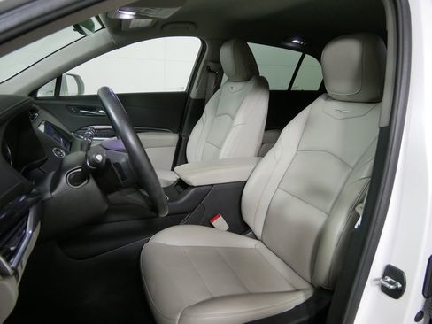 Used 2020 Cadillac XT4 Luxury image 11