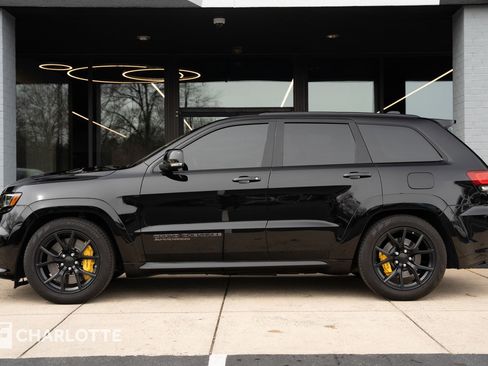 Used 2021 Jeep Grand Cherokee Trackhawk w/ Trailer Tow Group IV image 8