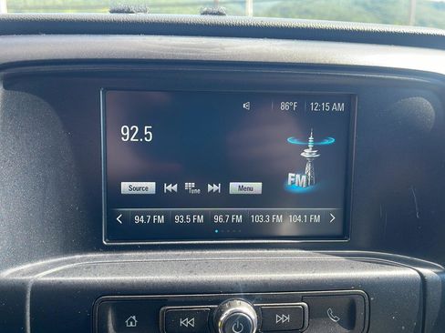 Used 2018 Chevrolet Silverado 1500 W/T w/ WT Convenience Package AWD/4WD image 24