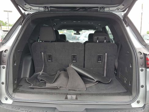 Used 2023 Chevrolet Traverse LT AWD/4WD image 28