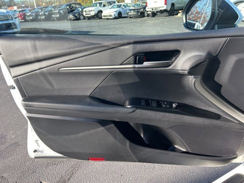 Used 2025 Toyota Camry SE image 26