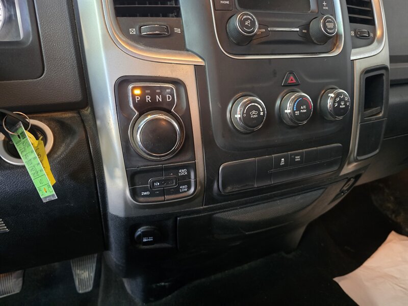 Used 2020 RAM 1500 Classic SLT AWD/4WD image 25