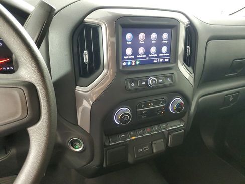 Used 2022 Chevrolet Silverado 1500 Custom image 16