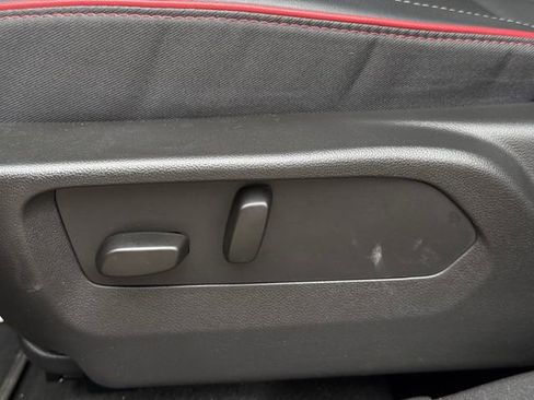 Used 2023 Buick Envision Essence w/ Sport Touring Package FWD image 28