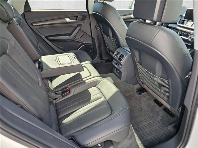 Used 2018 Audi Q5 2.0T Premium Plus w/ Premium Plus Package AWD/4WD image 14