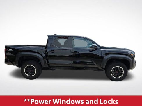 Used 2024 Toyota Tacoma TRD Off-Road AWD/4WD image 11