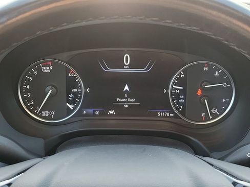 Used 2024 Buick Enclave Premium image 12