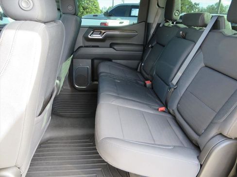 Used 2025 GMC Sierra 1500 Elevation image 29