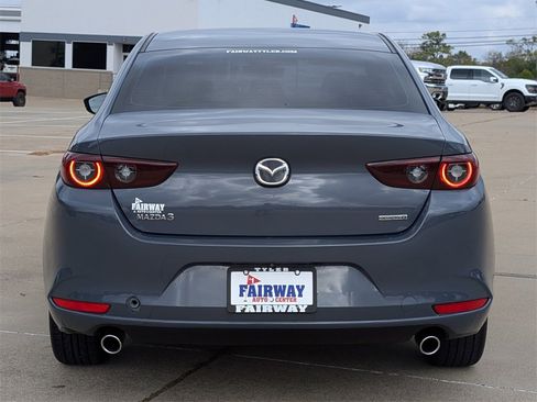 Used 2022 MAZDA MAZDA3 s image 5