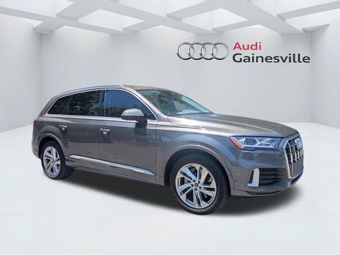 Used 2023 Audi Q7 2.0T Premium w/ Convenience Package AWD/4WD image 2