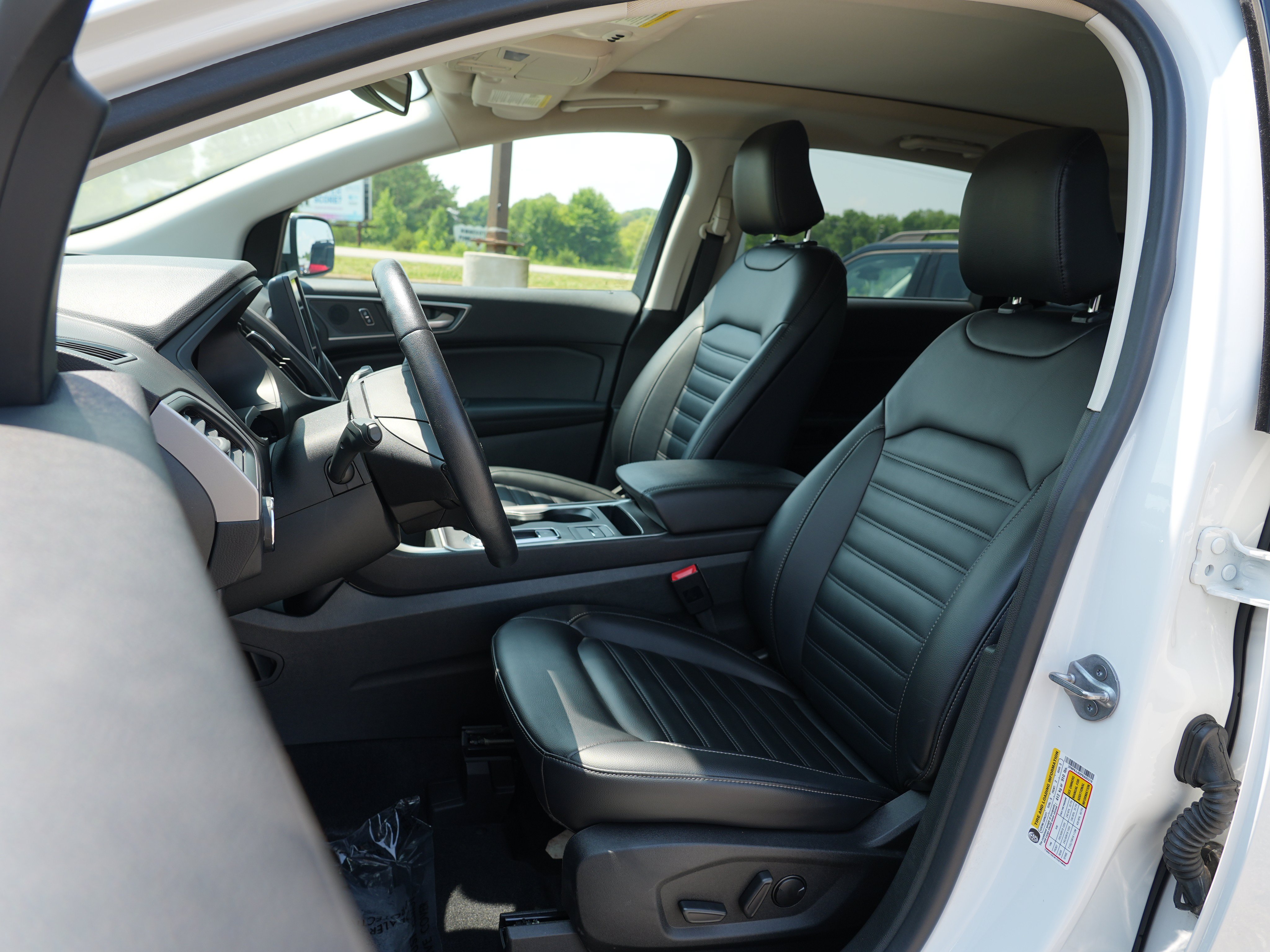 Used 2023 Ford Edge SEL w/ Convenience Package AWD/4WD image 14